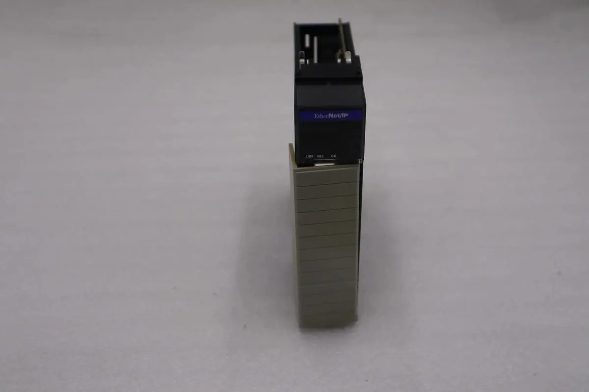 Allen Bradley 1756-ENBT Ser. A EtherNet/IP Communications Module STOCK 852C