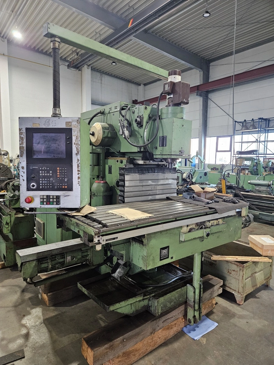 WMW HECKERT CNC Universal Mill, in very good working condition, visible under power
