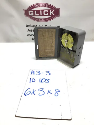 USED INTERMATIC 📏 MODEL: T104-20 – A TRUSTED INTERMATIC TIMER SWITCH KNOWN FOR RELIABILITY AND EASE OF USE.