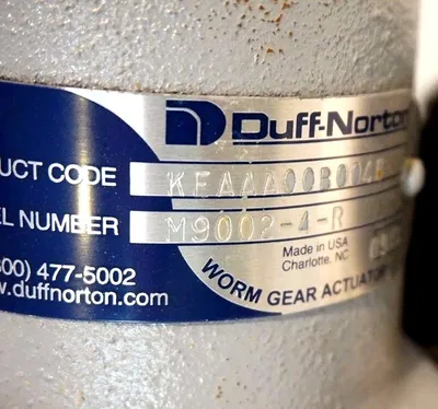 NEW DUFF NORTON M9002-4-R WORM GEAR ACTUATOR KFAAA00B004B M90024R