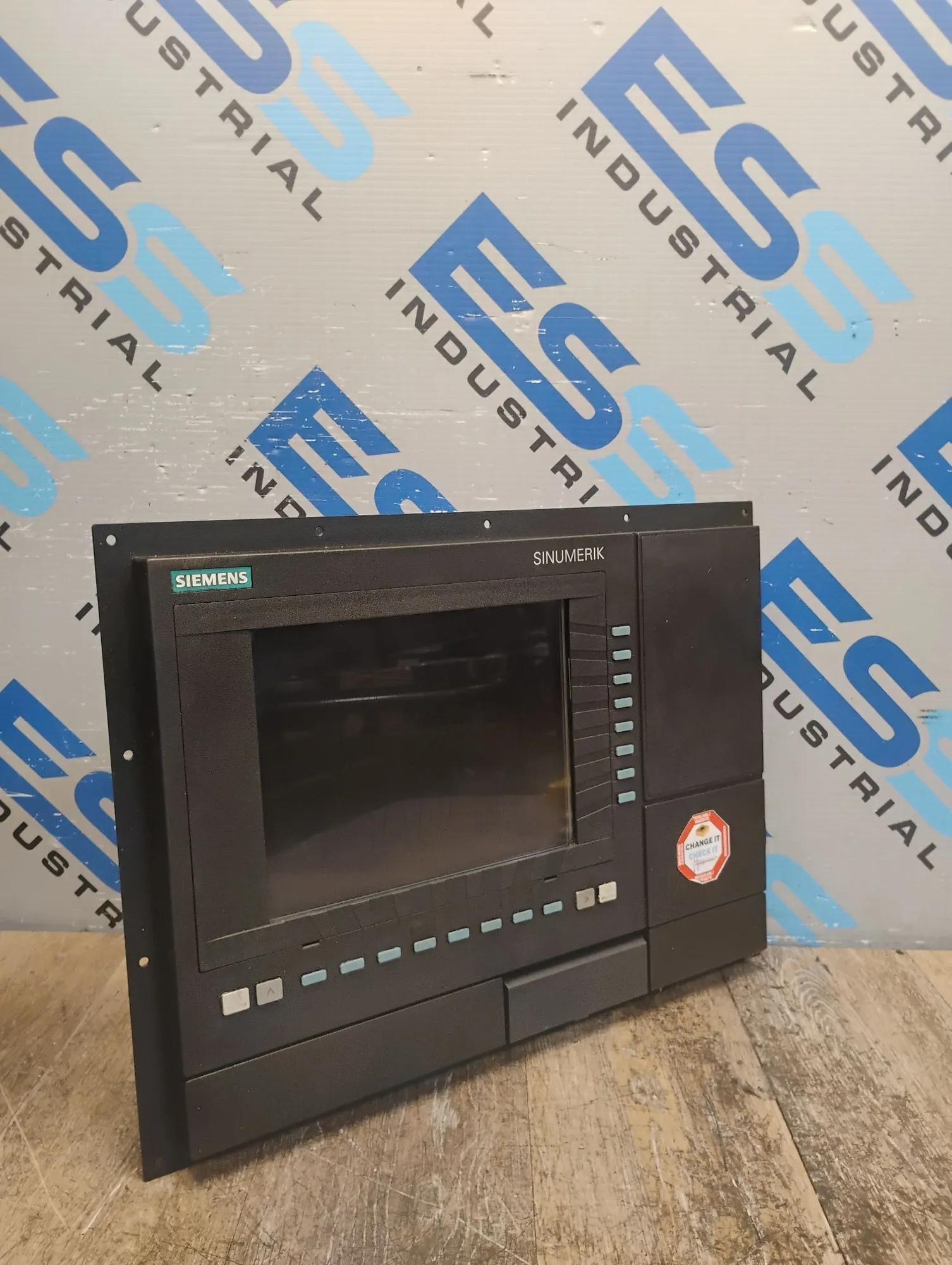 USED SIEMENS 6FC5203-0AB20-0AA1