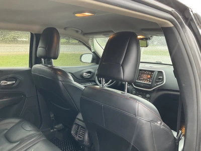 USED 2016 JEEP CHEROKEE