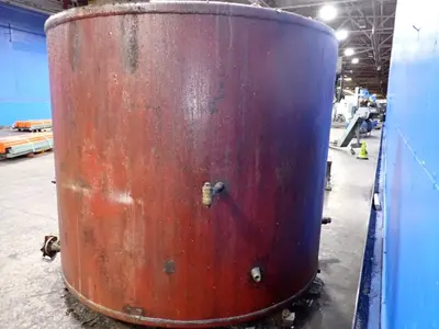Approx. 1500 Gallons Steel Tank