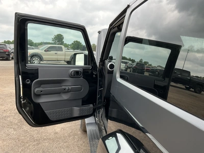 USED 2010 JEEP WRANGLER