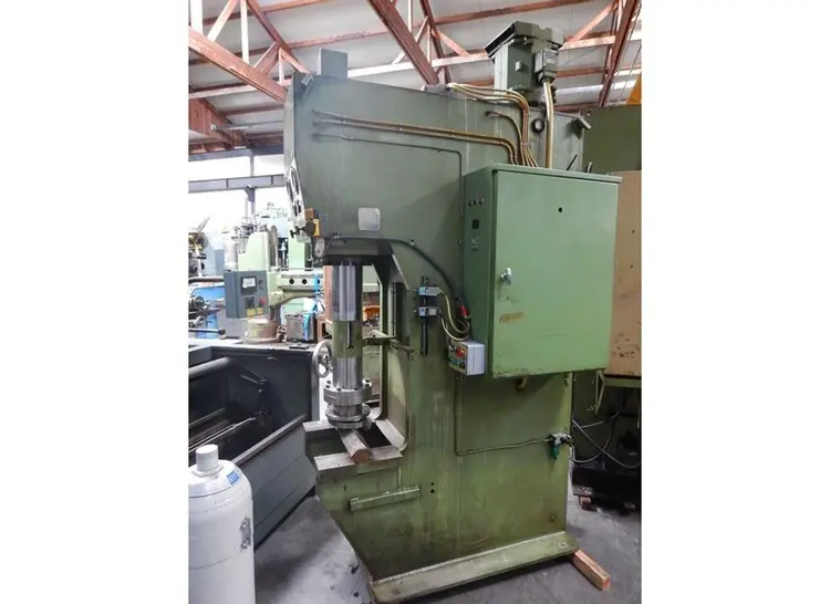 Used LBM 60 TON Gap Frame (OBS) Presses BE | Apt International N.V #362138