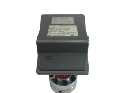 NEW UNITED ELECTRIC J402-13528 PRESSURE SWITCH J40213528