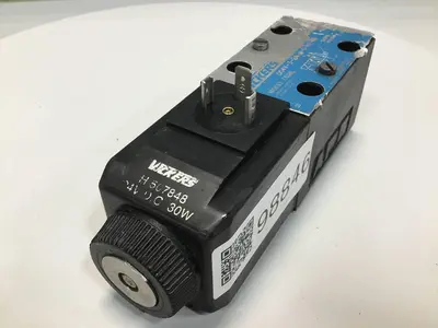 USED VICKERS DG4V-3-2A-M-U-H7-60