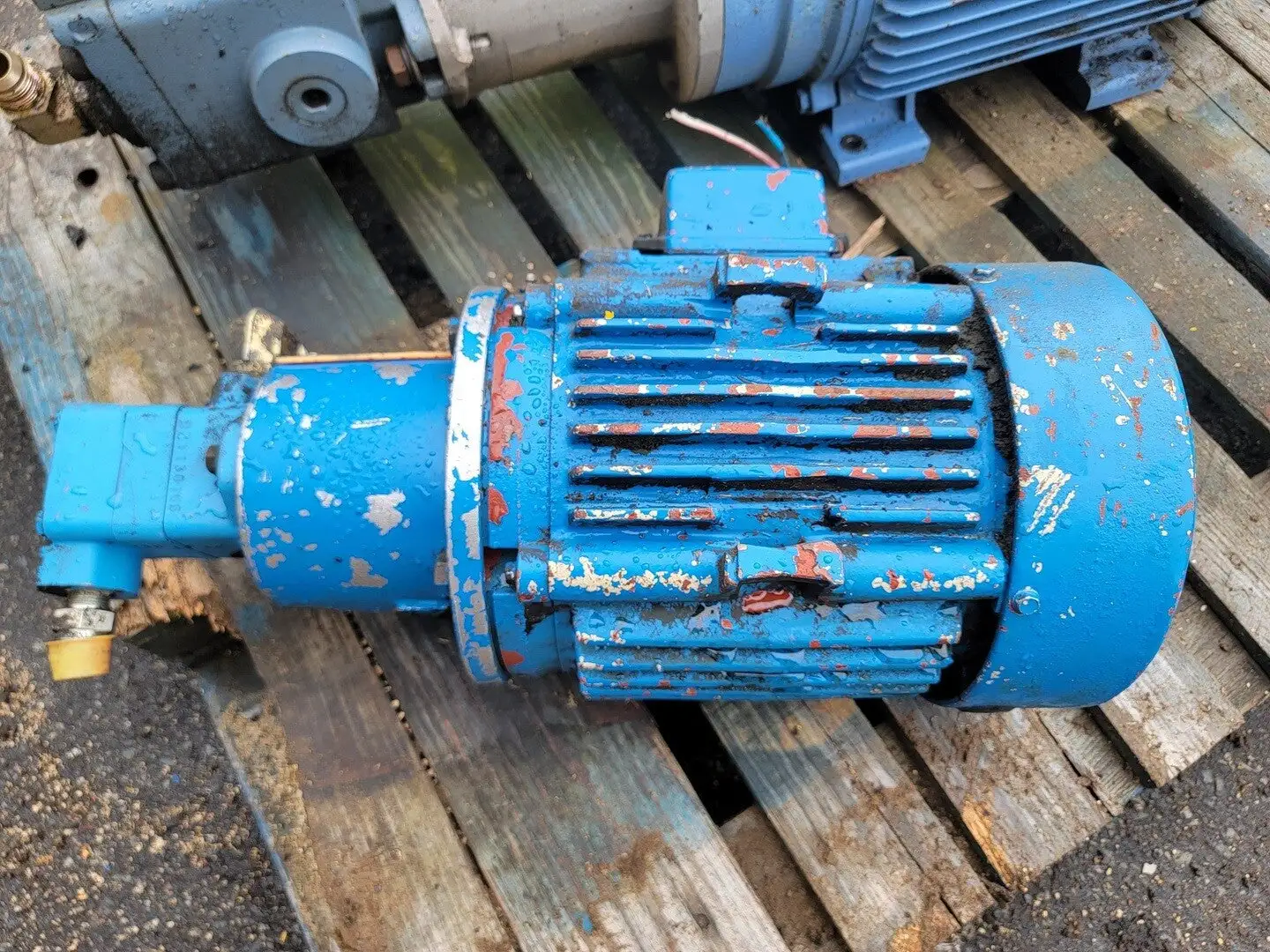 5 hp Electric Motor 5KS184SE205D8 w/ Pump