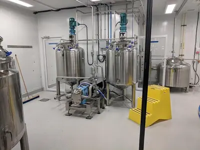Vertical SS Mixing Tanks