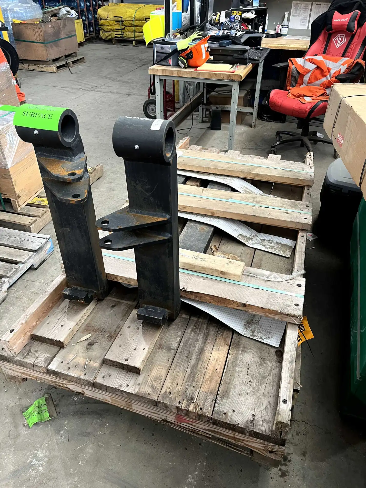RIGHT & LEFT FORKS FOR KOMATSU LT-350 SCOOPTRAM