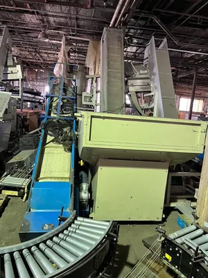 Used _UNKNOWN_ _UNKNOWN_ Bottle Feed Hopper Elevator Louisiana US | International Packaging Company #1260093