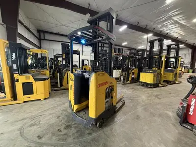USED 2014 YALE NR035EB