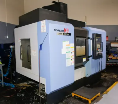 2017 DOOSAN DNM 350/5AX Vertical Machining Centers (5-Axis or More) | Machinery Network (1)