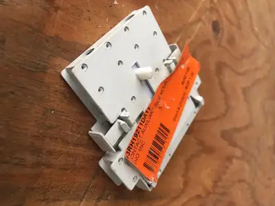 USED SIEMENS 3RH1921-1DA11