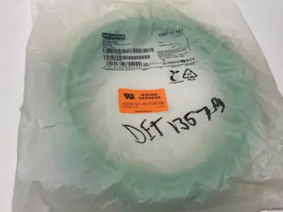 NEW SIEMENS PROFINET ETHERNET TP CORDSET RJ45/RJ45 CAT6A 4M