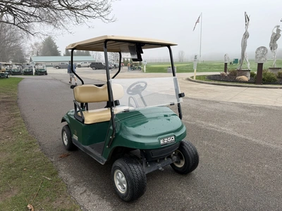 (1) 2017 E-Z-Go golf cart with a Kawasaki gas engine, model 625111G01, does not include Club canopy ...