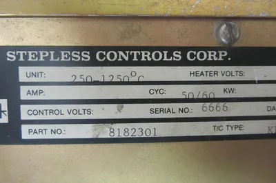 USED STEPLESS CONTROLS CORPORATION 8182301 TEMPERATURE CONTROLLER TYPE KPB
