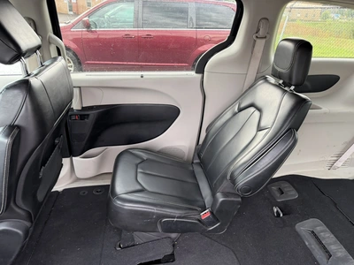 Used 2020 CHRYSLER PACIFICA VOYAGER Vans Ohio US | Miedema Asset Management Group #1577839