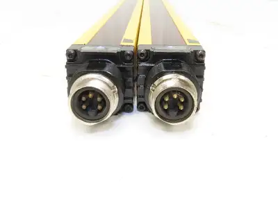 Banner MSE3624Y Safety Light Curtain Emitter Mini-Screen 36" Lot of 2