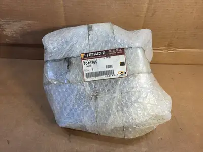 NEW HITACHI 7046265