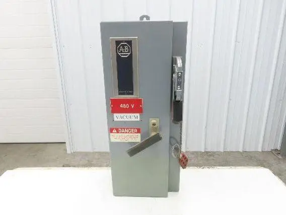 Square D *JB-6-24 Combination Motor Starter 193-EEDB Heater 5Hp 3Ph Size 1