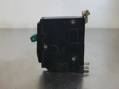 USED SQUARE D QOB120