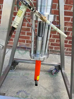 USED SEPTECH ANNULAR EXPANSION STAINLESS STEEL PREPARATIVE HPLC COLUMN W/ HAND PUMP