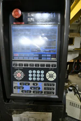 2006 TOYO TM-500H2 Injection Molding Horizontal/Vertical | Machinery Network (3)