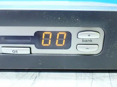 USED BELKIN F1DA108T