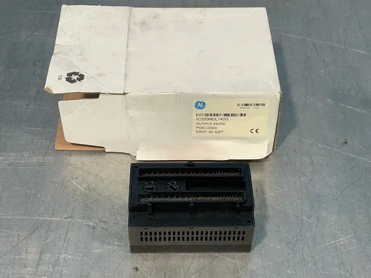 New | in-Stock GENERAL ELECTRIC IC200MDL742F PLC Input & Output Ohio US | HGR 24 #1357360