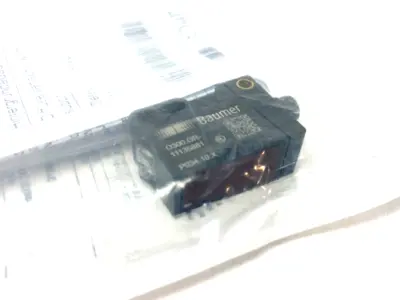 NEW BAUMER LIGHT BARRIER/DIFFUSE PHOTOELECTRIC SENSOR BACKGROUND SUPPRESSION