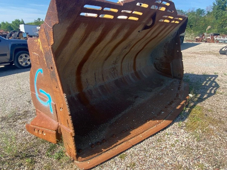 Used 2012 CATERPILLAR 152" SPADE Earth Buckets Wisconsin US | Proxy Equipment #1384993