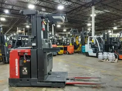 USED 2020 RAYMOND 550-OPC30TT