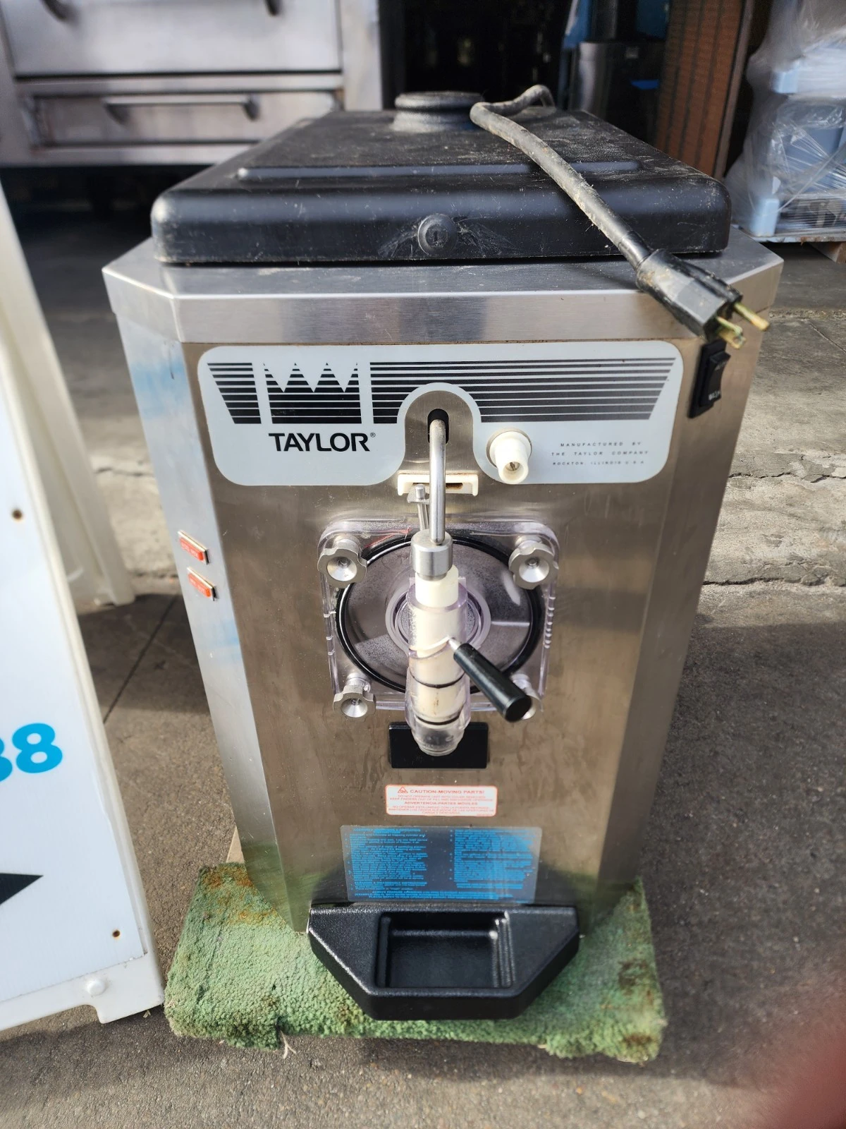 USED Taylor Taylor Shake slush