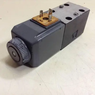 USED VICKERS DG4V-3-2AL-M-U-HL7-60