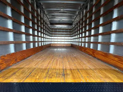 Used 2023 ISUZU NPR HD Box trucks Florida US | Truck and Van Outlet #1509234