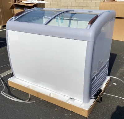 171-0112 39” Self Contained Ice Cream Freezer