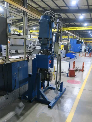 USED 2003 WEINGARTNER VARIO 500/8000