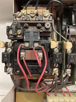 USED ALLEN-BRADLEY 2112B-BDB-6-24