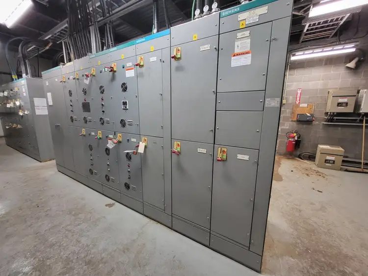 Used SIEMENS 8PX Misc Electrical & Power Parts British Columbia CA | Lenmark #251190