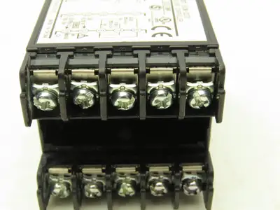 Omron E5CN-C2TD PLC Temperature Controller Module 24V Panel Mount