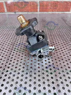 USED ITT PURE FLO 3-WAY .75-316L-RA20MAX DIAPHRAGM VALVE W/ 3/4" SANITARY FITTING