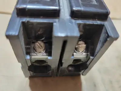Used CUTLER-HAMMER BA240 Switchgears British Columbia CA | Lenmark #1438559