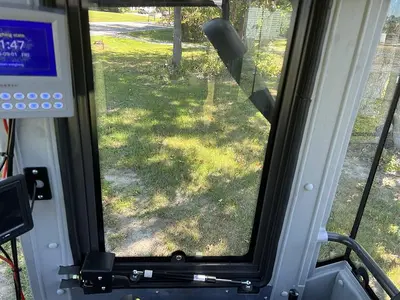 NEW 2025 LANE LNE930