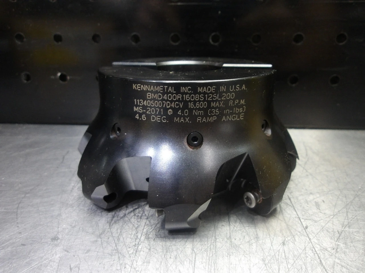 Kennametal 4" Coolant Thru Facemill 1.25" Arbor BMD400R1608S125L200 (LOC2164)