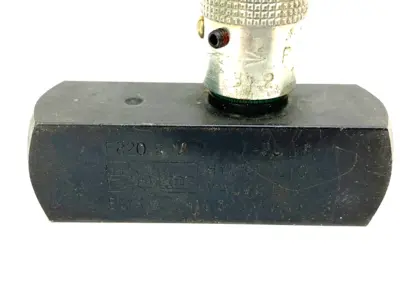 USED PARKER HYDRAULIC VALVE