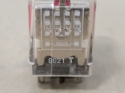 USED ALLEN-BRADLEY 700-HC24A1