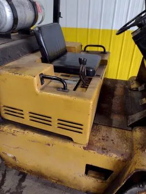 USED CAT T125D