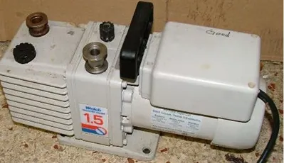 Used WELCH 1402 Vacuum Pumps Texas US | Bamko Surplus Process Equipment #927383