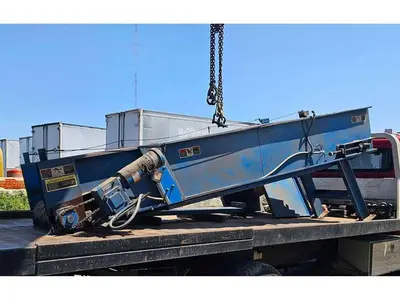 Selco Closed Door Baler with Conveyor